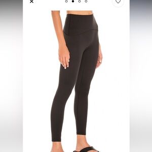 Spend 7/8 legging in black XS NWT